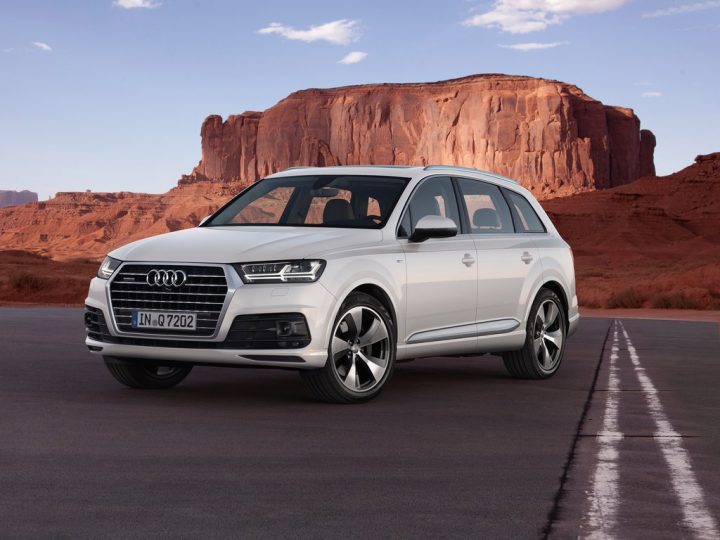 2016 audi q7 front angle official pics 2