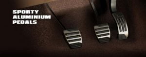 Mahindra-XUV500-Xclusive-edition-aluminium-pedals-pics