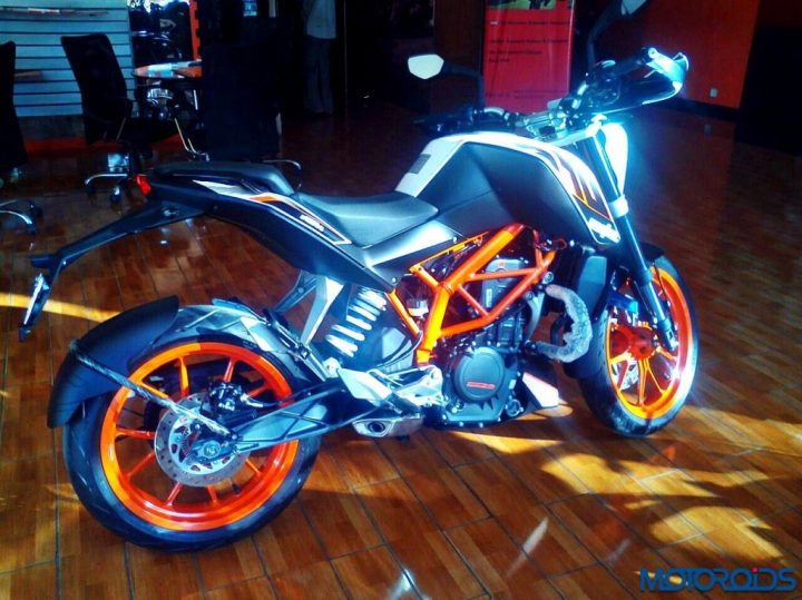 Ktm duke 390 2015 model pics 1