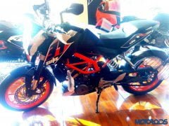 ktm-duke-390-2015-model-pics-3