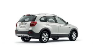 2015-model-chevrolet-captiva-pics-rear-quarter