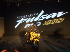 Bajaj pulsar rs 200 pics front image 4