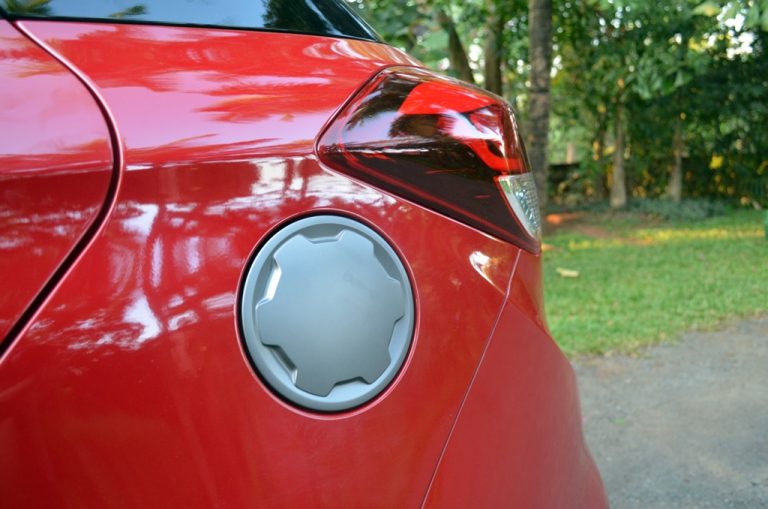 Hyundai i20 Active Review, Test Drive, Pics, Specs, Features