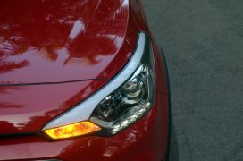 hyundai-i20-active-red-headlamp