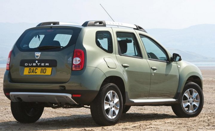 renault-duster-awd-1200cc-petrol-rear