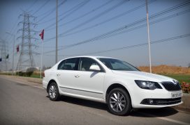 skoda-superb-diesel-automatic-review-pics-1