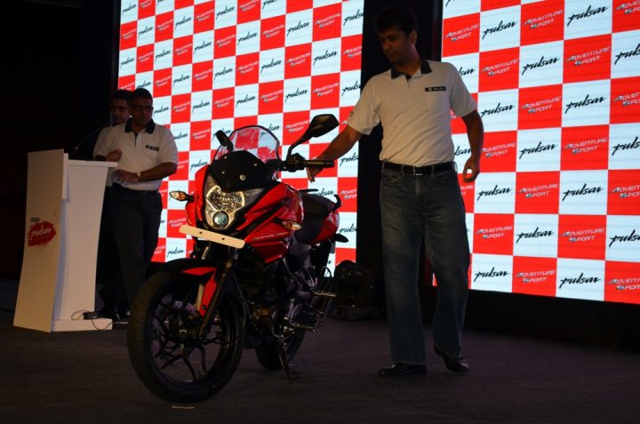 Bajaj-Pulsar-AS-200-pics