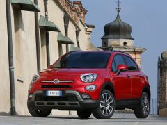 fiat-500x-india-pics-red-front-quarter