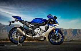 new-model-yamaha-r1-india-pics-1