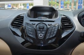 ford-figo-aspire-pics-front-centre-console