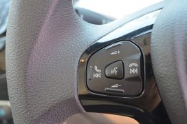ford-figo-aspire-pics-steering-controls