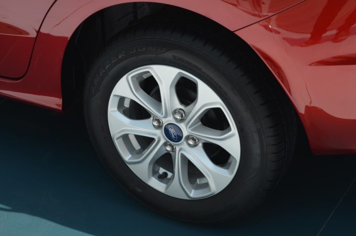 Ford Figo Aspire Review, Specs, Launch, Pics, Details