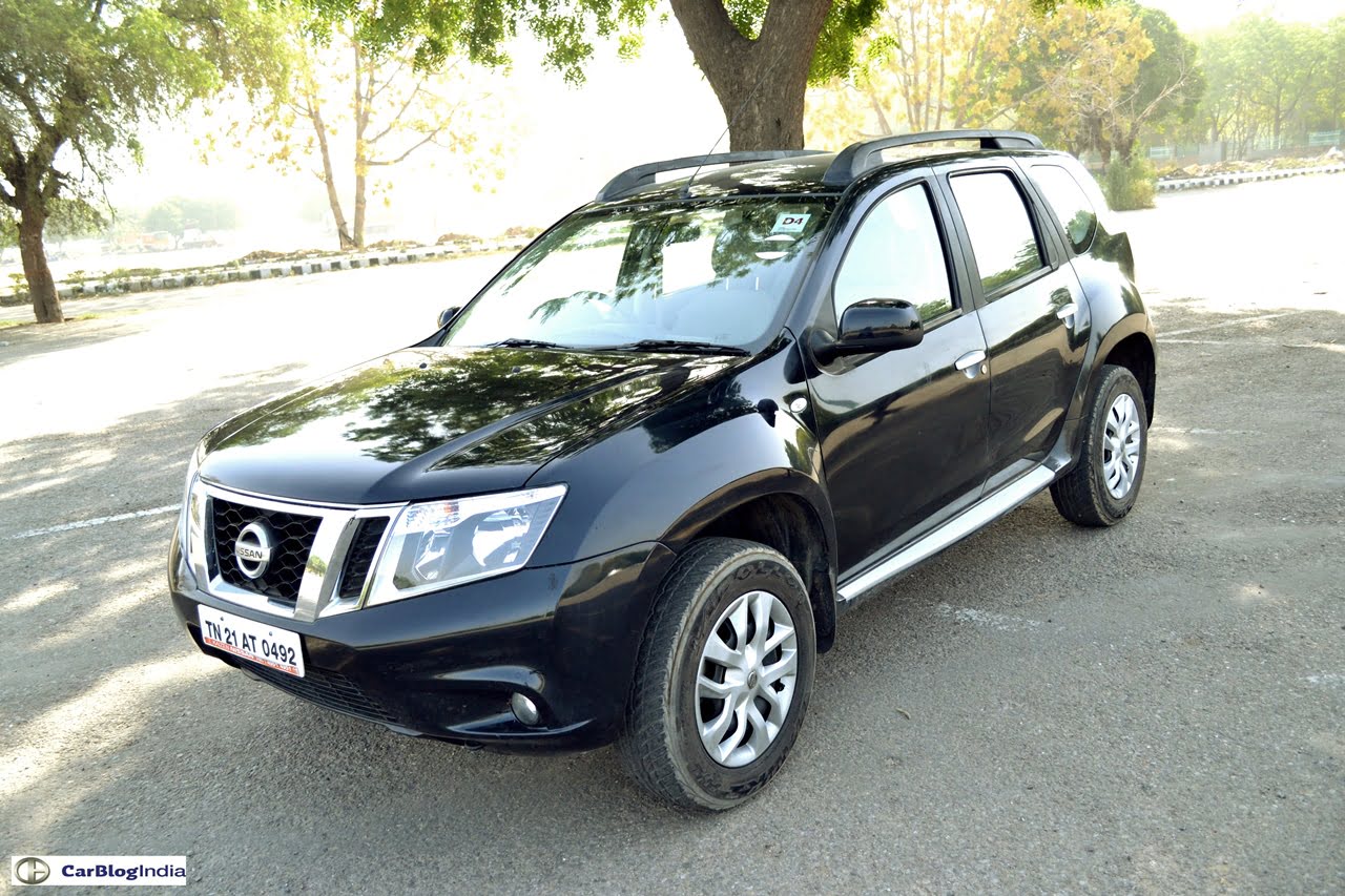 Nissan-Terrano-Petrol-Review-Images-Black-Front-Angle