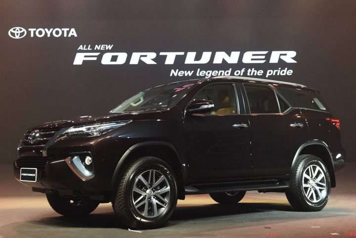2016-Toyota-Fortuner-Thailand