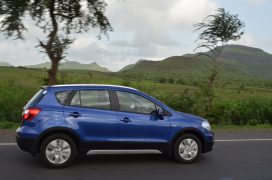 Maruti nexa s cross action image 2maruti nexa s cross action image 2