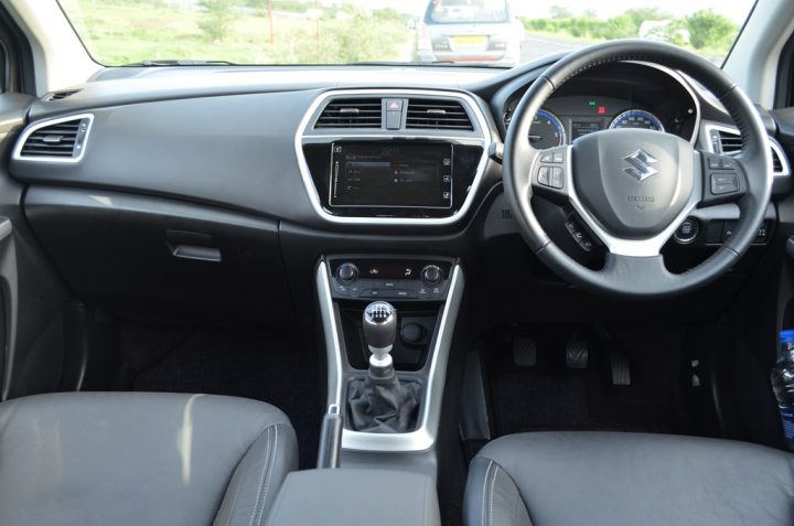 Maruti nexa s cross side profile