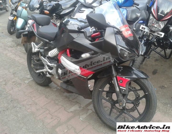 Hyosung-GD-250R-India-Pics-1