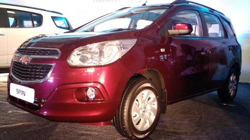 chevrolet cars at auto expo 2016 chevrolet-spin-white-india-launch-4