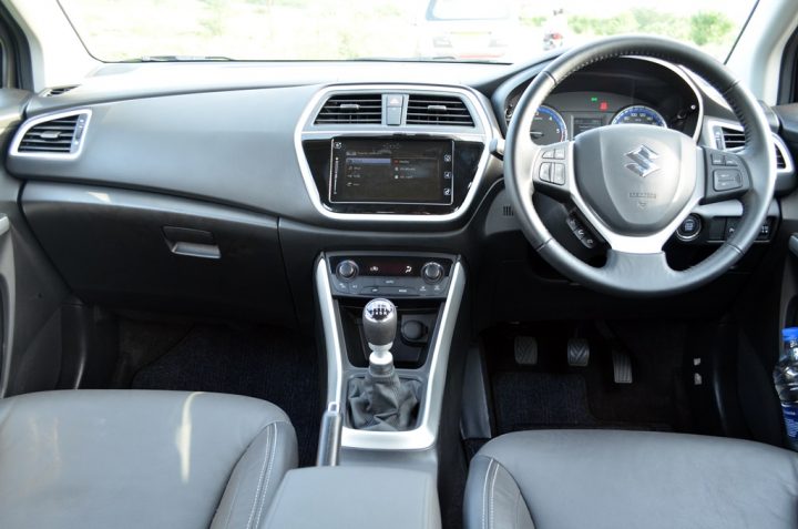 maruti-suzuki-s-cross-interior-dashboard-pics