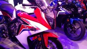 2015-honda-cbr650f-revfest-3