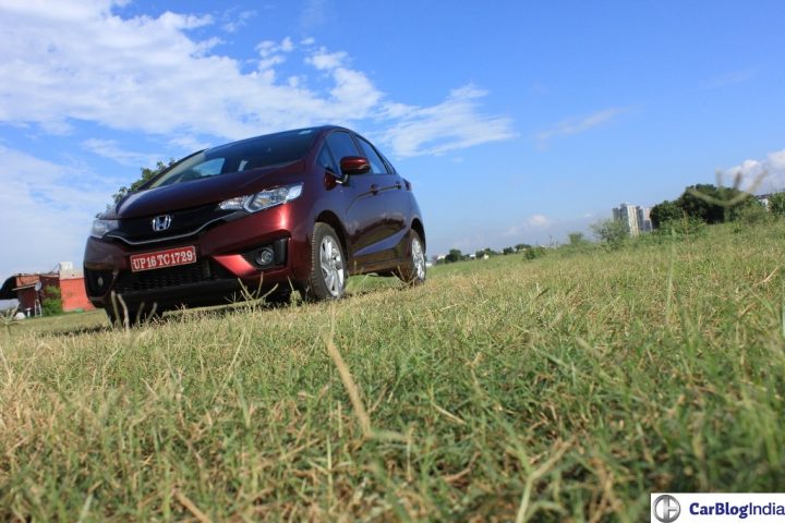 2015-honda-jazz-crimson-red-front-angle-2