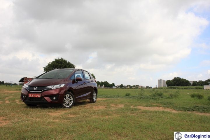 2015-honda-jazz-crimson-red-front-angle-4