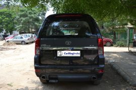 2015-tata-safari-storme-review-rear