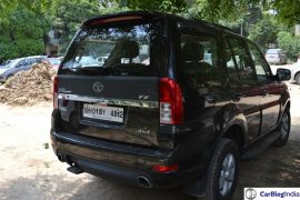 2015-tata-safari-storme-review-rear-angle