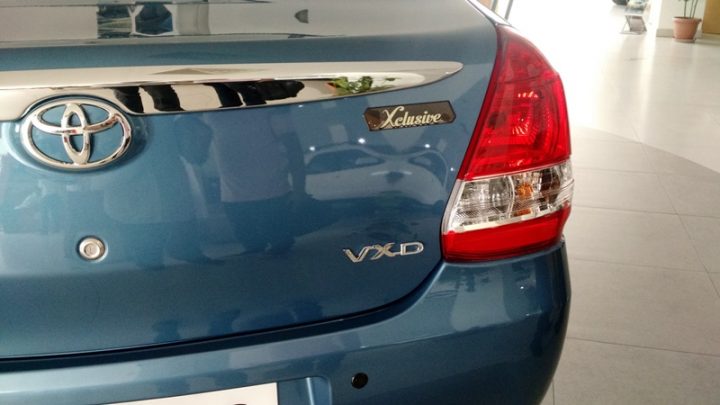 2015-toyota-etios-xclusive-limited-edition-pics-rear