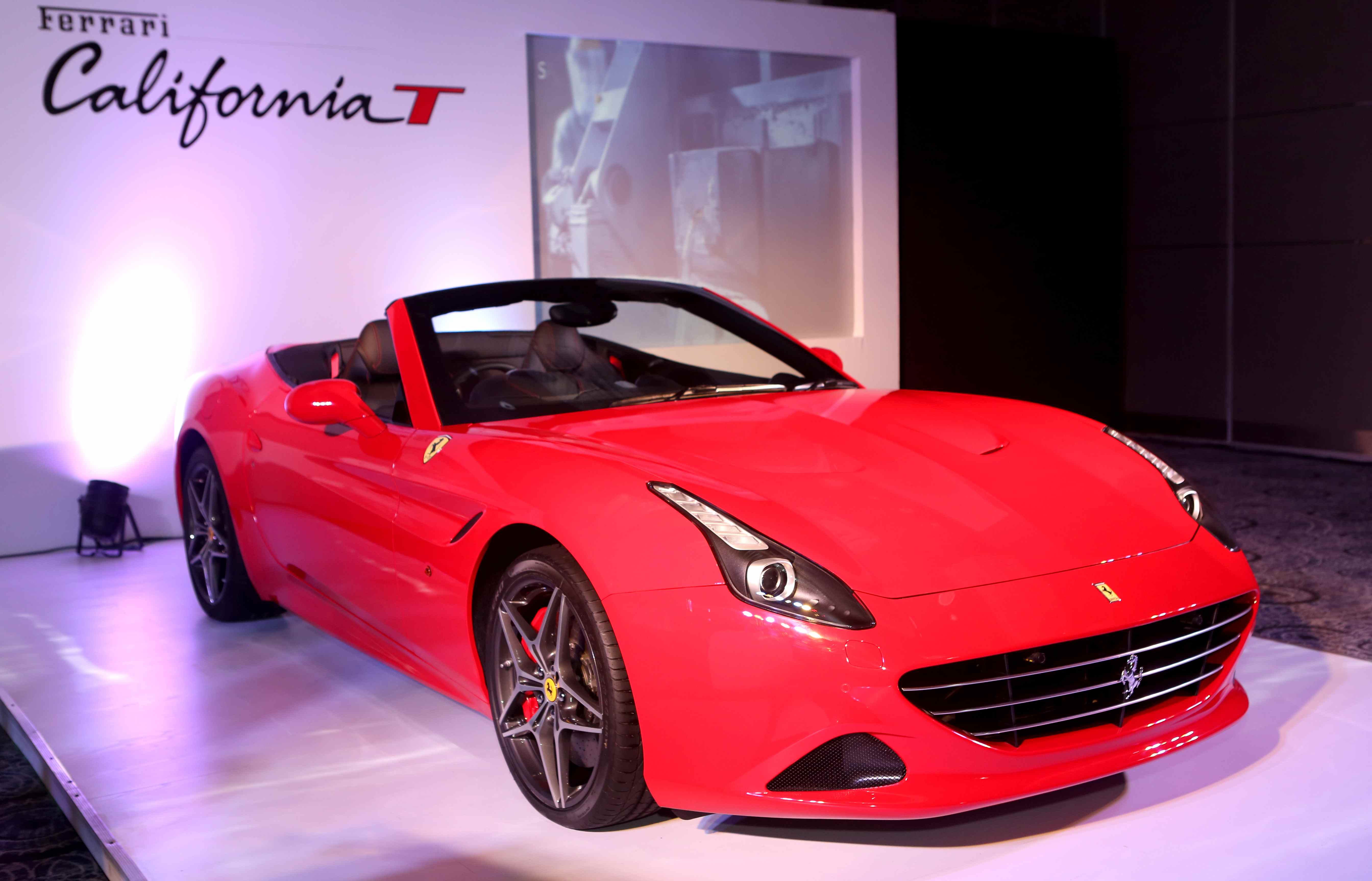 Ferrari California T India Price, Pics, Specs, Features, Details