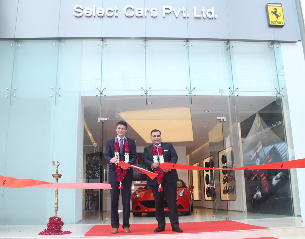 ferrari-dealership-new-delhi-1