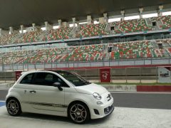 fiat-abarth-595-competizione-india-3