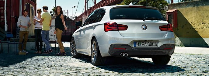 2015-bmw-1-series-india-rear-angle