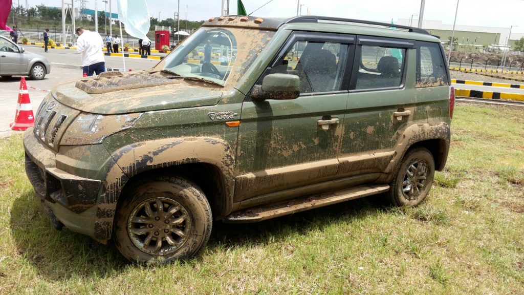 2015-mahindra-tuv300-launch-pics-camo-green-armour-kit