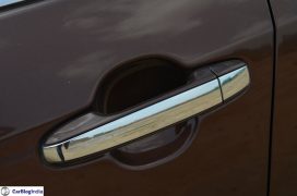 2015-toyota-camry-hybrid-review-pics-door-handle