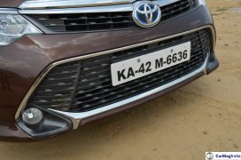 2015-toyota-camry-hybrid-review-pics-front-bumper-close