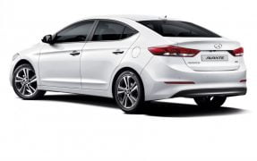 2016-hyundai-elantra-official-pics-white-rear-angle