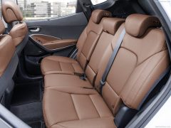 Hyundai-Santa_Fe_2016_Interior-Rear-Seat