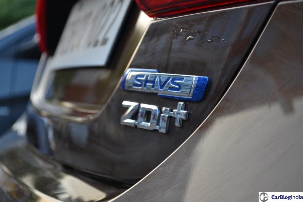 maruti-ciaz-SHVS-diesel-hybrid-review-pics-badge