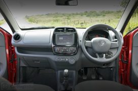 renault-kwid-test-drive-review-red-rxt-model-dashboard