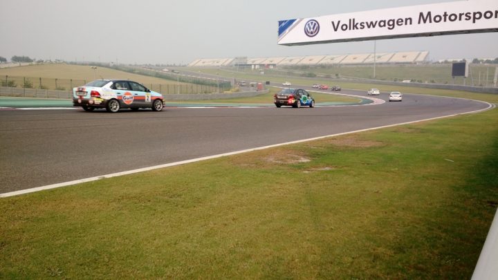 18-jk-tyre-volkswagen-vento-cup-india-2015