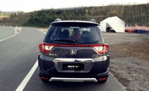 2016-honda-br-v-pics-new-rear