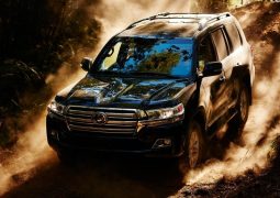 2015 toyota landcruiser 200 india official pics black dirt