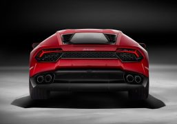 2016-Lamborghini-Huracan-LP-580-rear