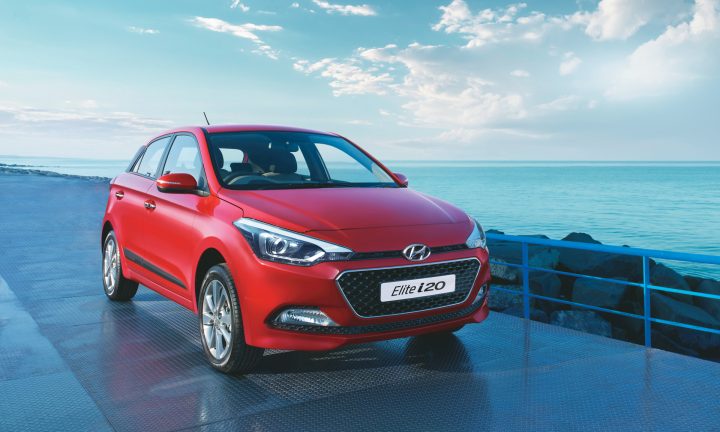 Hyundai Elite i20 Automatic vs Baleno vs Jazz comparison Price, Specs 2016-hyundai-elite-i20-official-image-red-front-angle-1