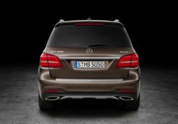 2016-mercedes-benz-gls-class-official-pics (1)