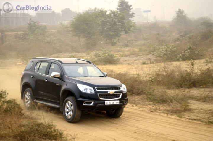 chevrolet trailblazer vs fortuner vs new endeavour - Chevrolet Trailblazer Black Action Photo