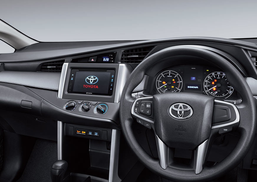 Toyota Innova Crysta Vs Mahindra Xuv500 Comparison Of Price Specs