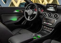 mercedes-benz-a-class-facelift-official-images- (4)