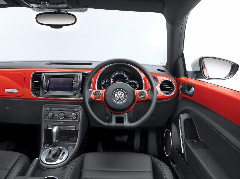 new-volkswagen-beetle-india-official-images-steering